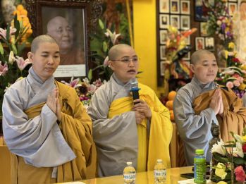 hinh-anh-sinh-hoat-va-luu-niem-cua-chu-ton-duc-ni-tai-ha-truong-3.jpg